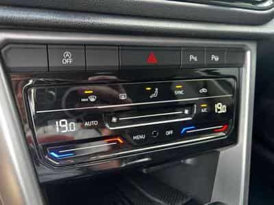 VW T-Roc 2.0 TDi 150 CV DSG7 LIFE (2025) - Photo 15
