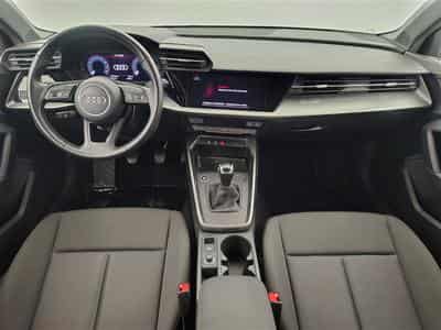 Audi A3 30 TFSI S line NAVI/FULL LED/JA17/PDC (2022) - Foto 8