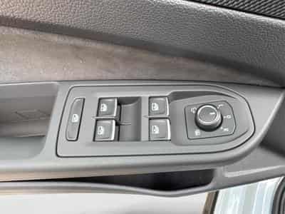 VW Golf R-Line Limited (2026) - Foto 13