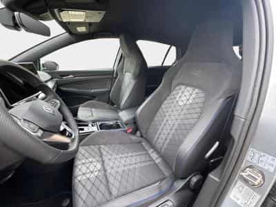 VW Golf R-Line Limited (2026) - Foto 7