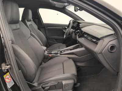 Audi A3 S line (2025) - Photo 9