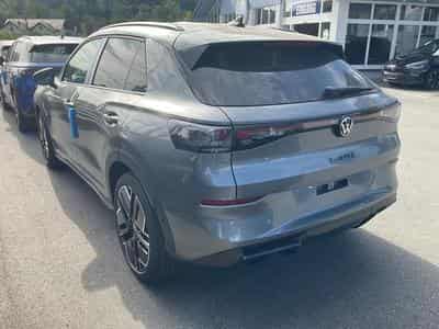VW T-Roc 1.5 eTSI 110 kW R-Line (2026) - Photo 2