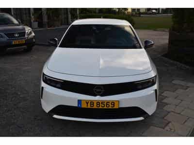 Opel Astra 1,2 Turbo 130 S/Edition Automatic (2025) - Photo 2