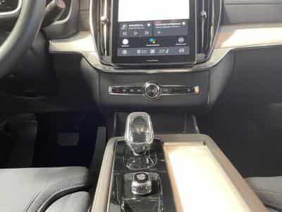 Volvo XC90 B5 AWD Ultra Bright / Essence (2025) - Photo 11