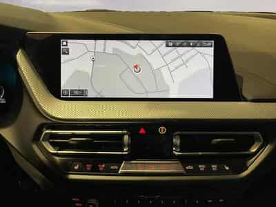 BMW 120 120i Hatch M Sport (2021) - Photo 11