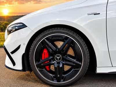 Mercedes A 35 AMG A35 AMG 4Matic Speedshift DCT8G Facelift (2023) - Photo 9