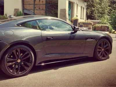 Jaguar F-Type P340 R-Dynamic (2019) - Photo 2