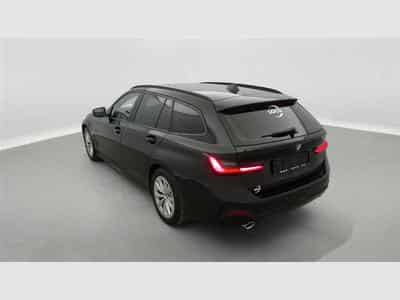 BMW 330 330e PHEV NAVI / CUIR SPORT / FULL LED/JA17 (2022) - Photo 2