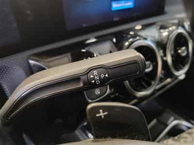 Mercedes A 200 A 200 7G-Tronic NAVI / FULL LED / PDC AV+AR / JA 16" (2019) - Photo 12