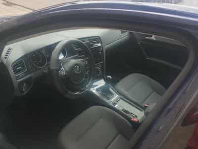 VW Golf (2019) - Photo 8