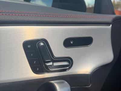 Mercedes CLA 200 AMG Line (2025) - Photo 9