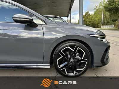 VW Golf 1.5 TSI R-Line DSG 150cv (2025) - Photo 4