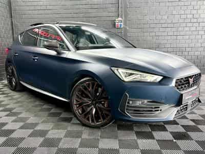 Cupra Leon VZ CUP 2.0 TSI 300CV *BREMBO * PANO * VSS * BEATS * CARBONE (2023) - Photo 3