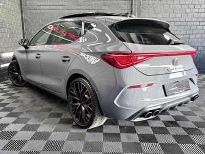 Cupra Leon VZ 2.0 TSI 300CV *PANO *VSS* BEATS * CAM * MATRIX * (2024) - Photo 4