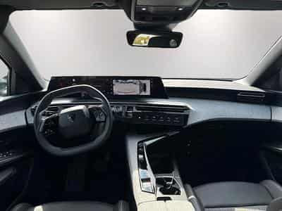 Peugeot 5008 HYBRID 145 ALLURE E-DCS6 (2025) - Foto 10