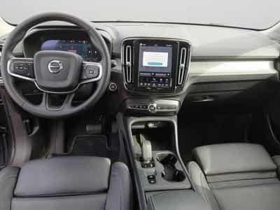 Volvo XC40 B3 Core 2026 / Essence (2025) - Foto 3