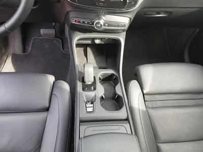 Volvo XC40 B3 Core 2026 / Essence (2025) - Foto 11