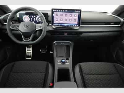 VW T-Roc 1.5 eTSI 110 kW R-Line (2026) - Photo 4