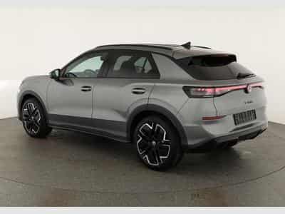 VW T-Roc 1.5 eTSI 110 kW R-Line (2026) - Photo 3