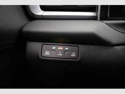 VW T-Roc 1.5 eTSI 110 kW R-Line (2026) - Photo 8