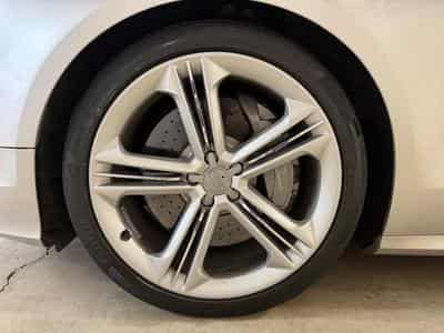 Audi S8 EXPORT/HANDLER/NO WARRANTY (2012) - Photo 4