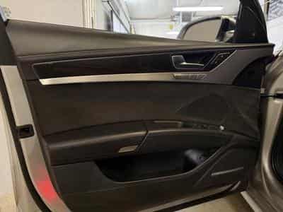 Audi S8 EXPORT/HANDLER/NO WARRANTY (2012) - Photo 9