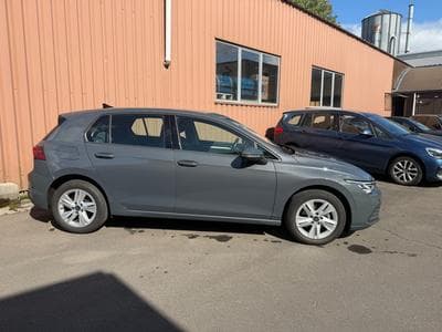 VW Golf 2.0 TDI 115CH DSG Life (2021) - Photo 1