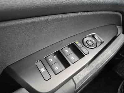 Kia Sportage 1.6 T-GDI AUTO 150 Spirit (2026) - Photo 11