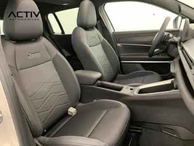 Jeep Avenger 1.2 Turbo T3 110 ch e-Hybrid BVR6 Summit (2026) - Foto 9