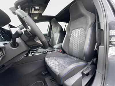 VW Golf R-Line Limited (2026) - Foto 9