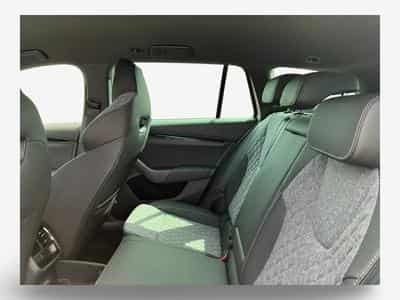 Skoda Octavia 2.0 TDi DSG 150 Sportline (2026) - Foto 6