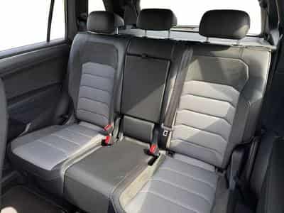 VW Tiguan Tiguan Allspace Highline R-Line, Pano., 7-Sitzer (2021) - Photo 13