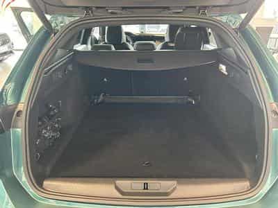 Peugeot 308 SW Hybrid GT (2025) - Photo 13