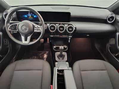 Mercedes CLA 180 180D Business Solution NAVI/JA16/PDC AV AR (2022) - Photo 8