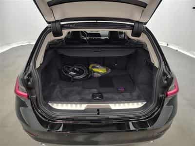 BMW 330 330e PHEV NAVI / CUIR SPORT / FULL LED/JA17 (2022) - Foto 14