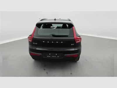 Volvo XC40 2.0 B3 Geartronic NAVI / FULL LED / HARMANN KARDON / CAMERA (2026) - Foto 4