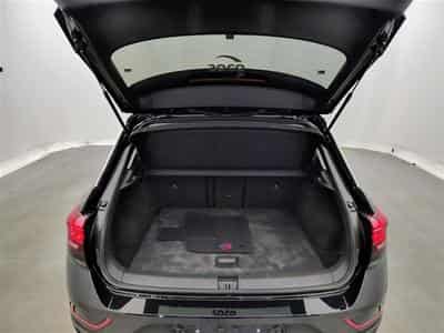 Volvo XC40 2.0 B3 Geartronic NAVI / FULL LED / HARMANN KARDON / CAMERA (2026) - Foto 15