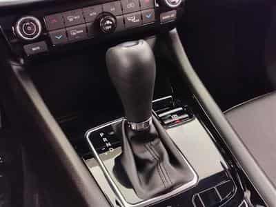 Jeep Compass 1.5 e-Hybrid BVR7 Altitude CARPLAY / FULL LED / CAMERA 360° (2024) - Photo 11