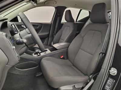 Volvo XC40 1.5 T2 Momentum Core Geartronic NAVI/FULL LED/JA17/PDC (2022) - Photo 7
