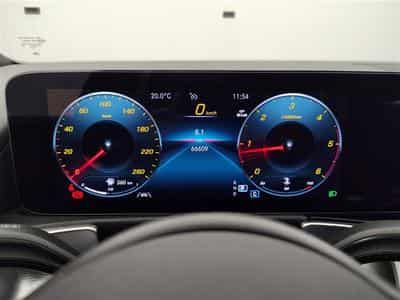 Mercedes GLB 180 180d Business Solution S-CUIR/NAVI/TO PANO/FULL LED/JA17 (2023) - Photo 10