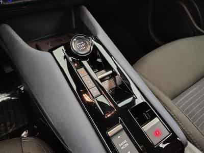 Alfa-Romeo Junior 1.2 Turbo Ibrida Pack Tech*NAVI/CAM/MATRIX LED/PDC/JA17* (2025) - Photo 12