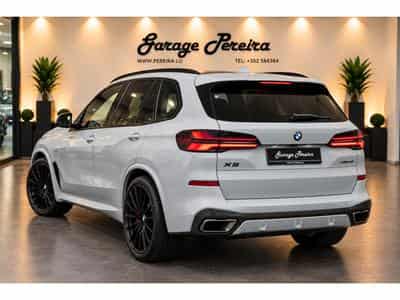 BMW X5 40D XDRIVE INDIVIDUAL NIGHT VISION HEAD UP HARMAN KARDON PAN (2025) - Photo 2