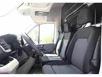 VW Crafter Crafter 35 L4H3 2.0 TDi (2026) - Photo 5