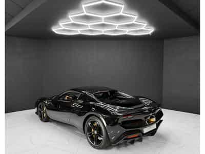 Ferrari 296 GTB 1.Hd / CARBON / LIFT / 360° (2022) - Foto 3