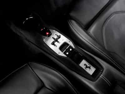 Ferrari 296 GTB 1.Hd / CARBON / LIFT / 360° (2022) - Foto 12