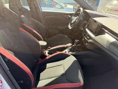 Skoda Kamiq Monte Carlo 1.5 TSI 150 DSG (2023) - Foto 13