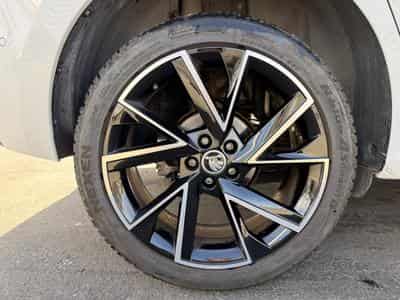 Skoda Kamiq Monte Carlo 1.5 TSI 150 DSG (2023) - Foto 11