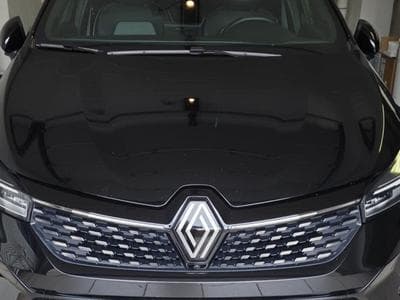 Renault Clio E-TECH HYBRID (2024) - Photo 1