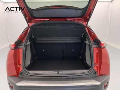 Peugeot 2008 Hybrid 145 e-DCS6 Allure (2026) - Foto 11
