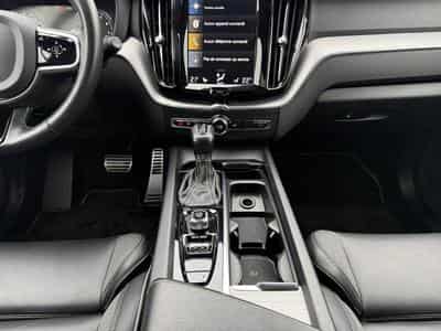 Volvo XC60 T4 R Design / Essence (2020) - Photo 11